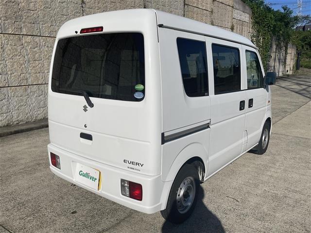 Suzuki Every 12