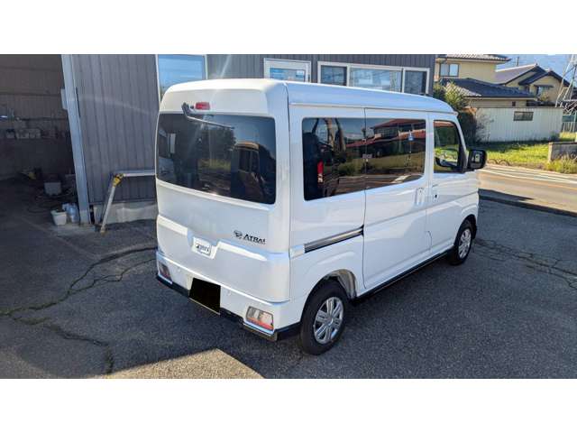 Daihatsu Atrai 3