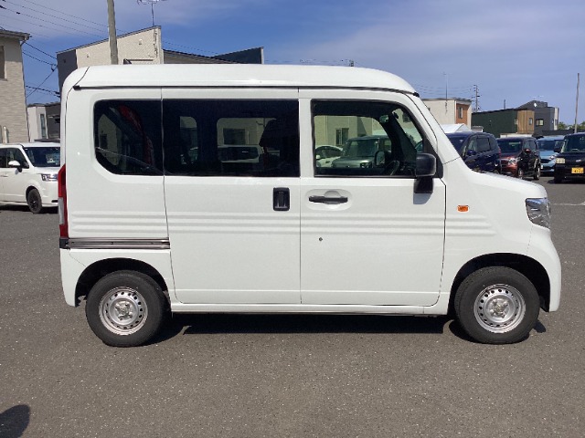 Honda N-VAN 4
