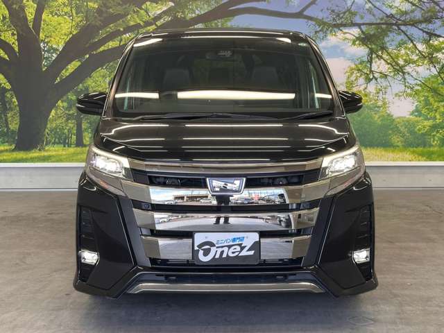 Toyota Noah 3