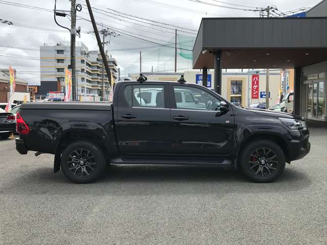 Toyota Hilux 8