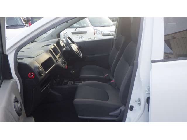Nissan NV150 AD 11