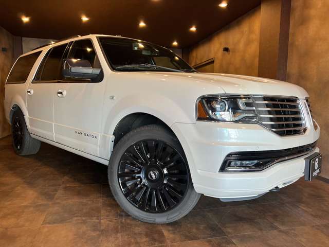 Lincoln ナビゲーター 4