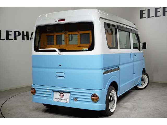 Nissan NV100 Clipper 2
