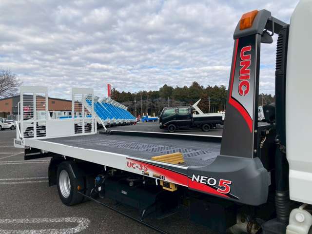 Mitsubishi Fuso Canter 11