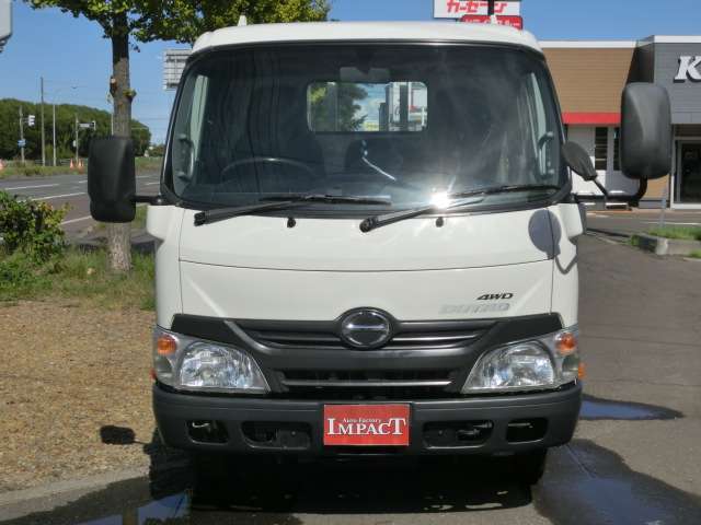 Hino Dutro 2