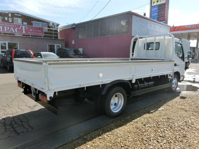 Hino Dutro 6