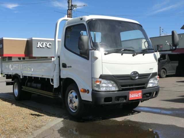 Hino Dutro 8