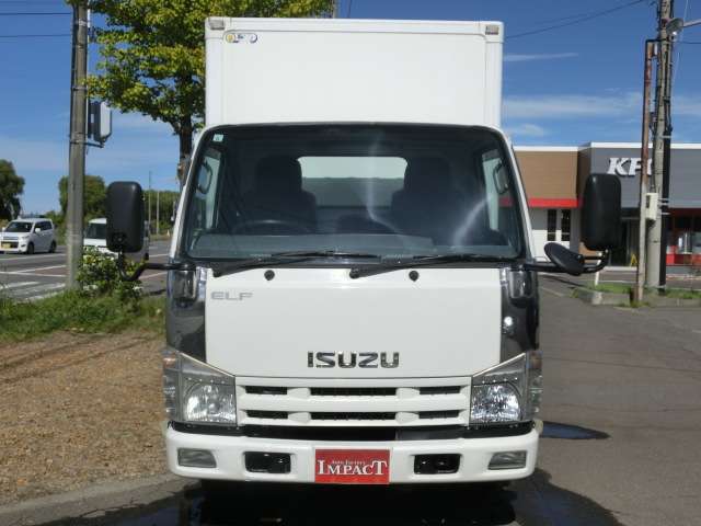 Isuzu Elf 2