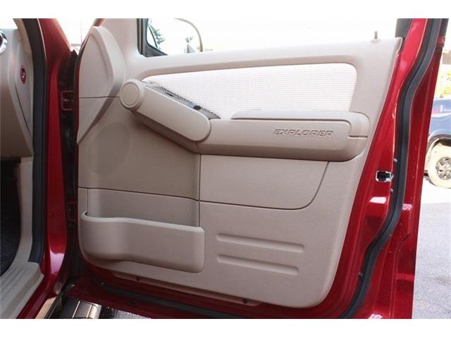 Ford Explorer Sport Trac 7