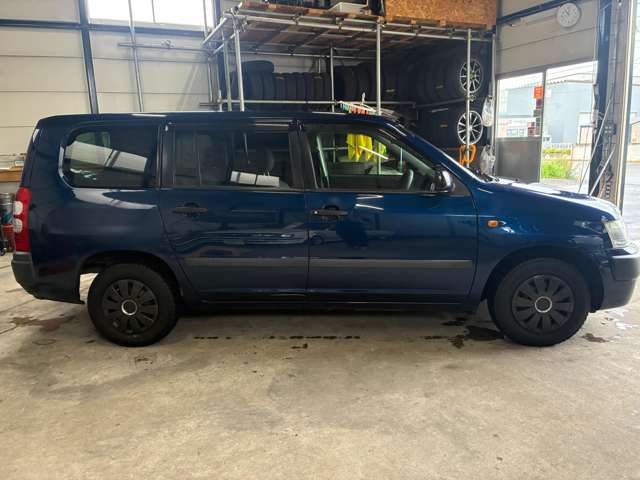Toyota Succeed Van 7