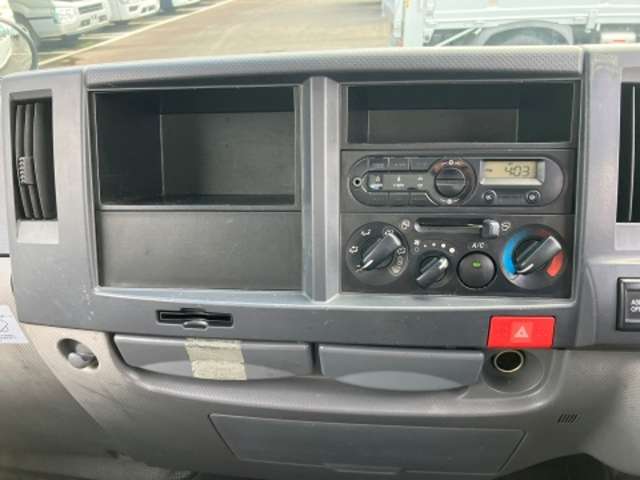 Isuzu Elf 12