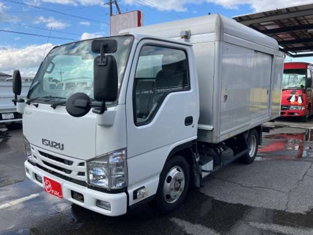 Isuzu Elf 5