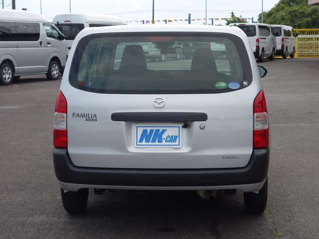 Mazda Familia Van 3