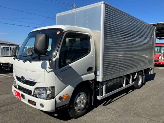 Hino Dutro Hybrid 5