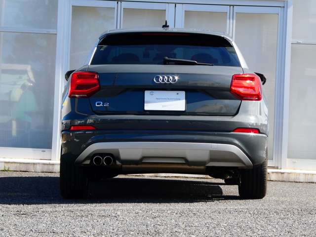 Audi Q2 8