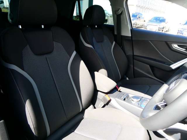 Audi Q2 10