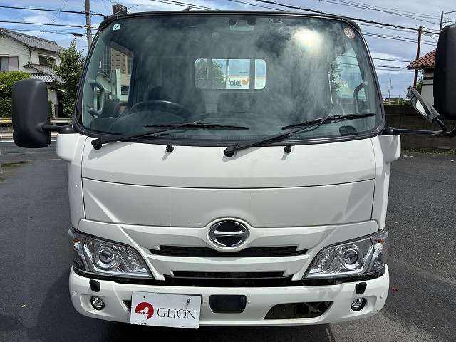 Hino Dutro 2