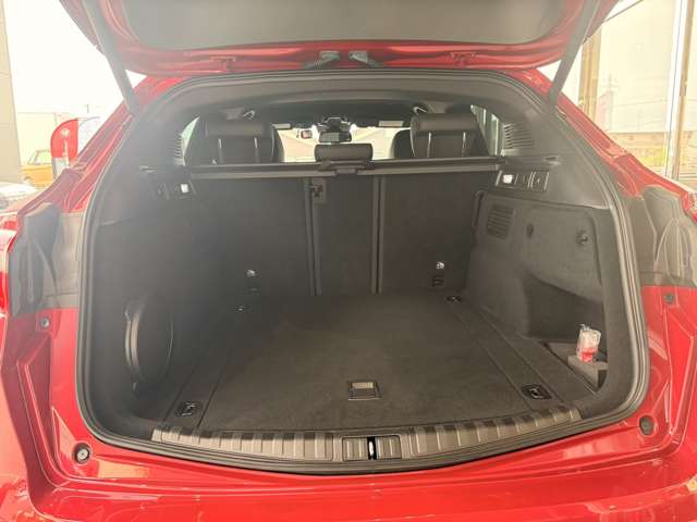 Alfa Romeo Stelvio 8