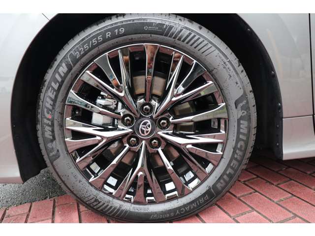 Toyota Vellfire 6