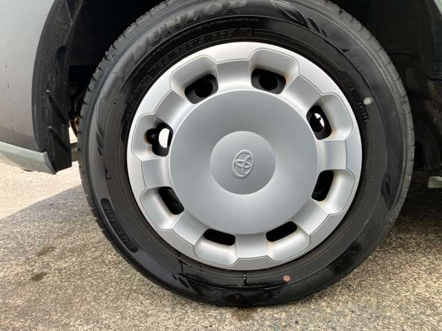 Toyota Sienta 12