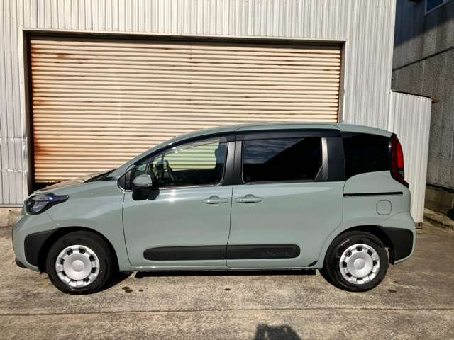 Toyota Sienta 9