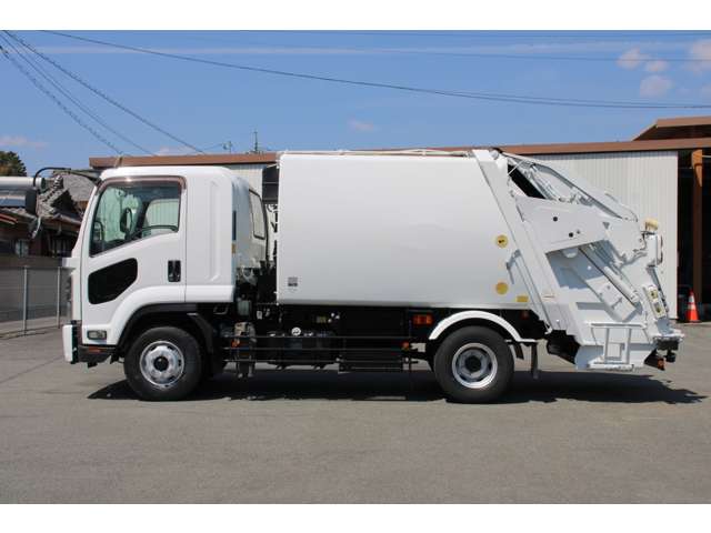 Isuzu Forward 4