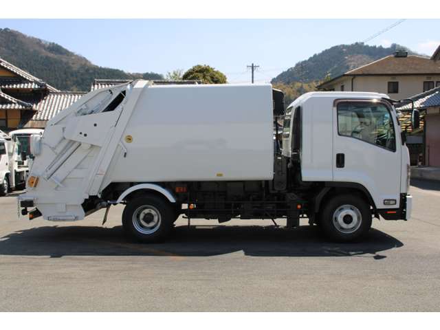 Isuzu Forward 5