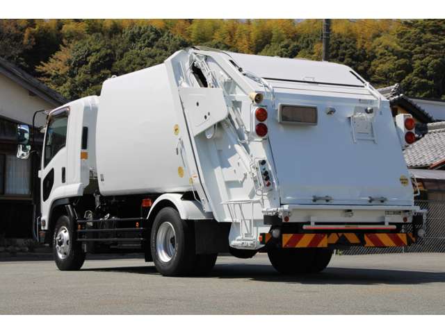 Isuzu Forward 7