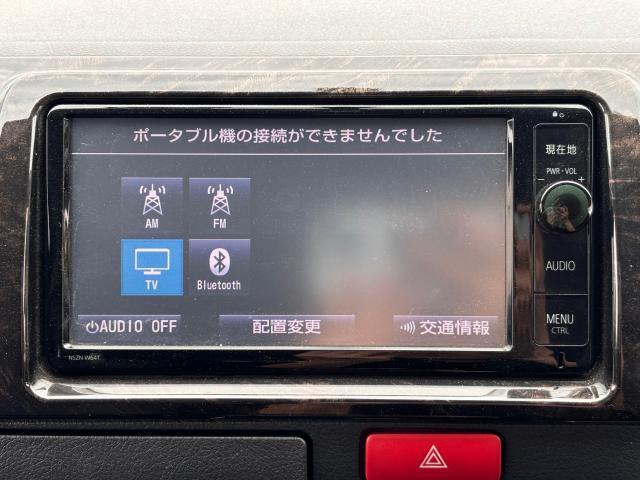 Toyota Hiace Van 10