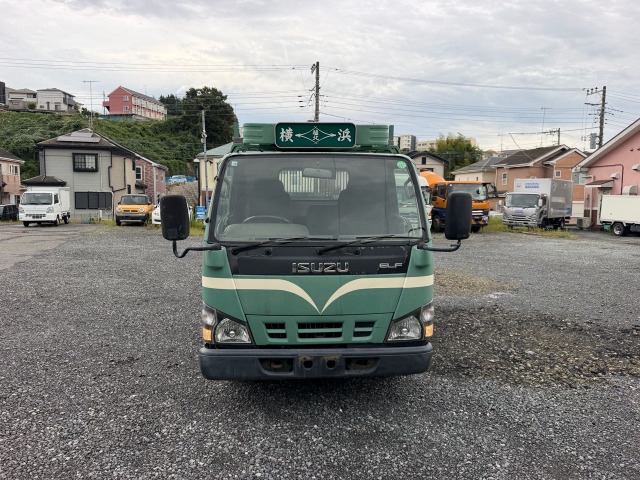 Isuzu Elf 7