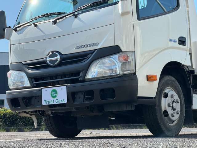 Hino Dutro 10