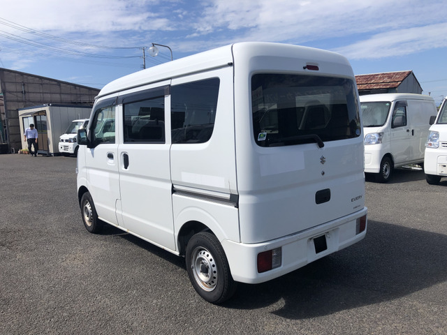 Suzuki Every 8