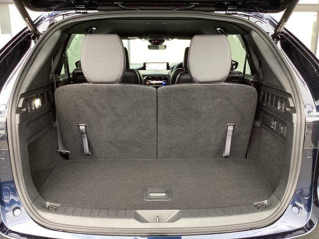 Mazda CX-80 11