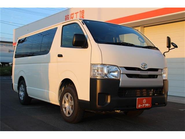 Toyota Hiace Van 8
