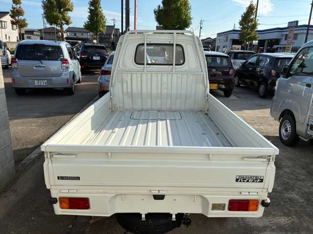 Daihatsu Hijet Pickup 3