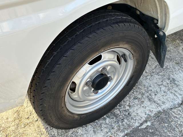 Daihatsu Hijet Pickup 6