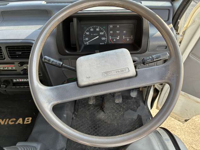 Daihatsu Hijet Pickup 7