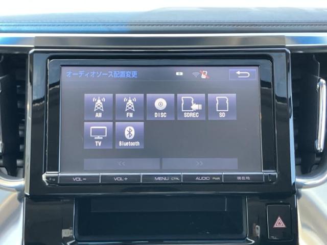 Toyota Vellfire 4