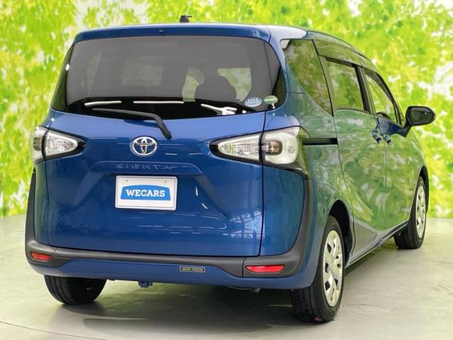 Toyota Sienta 6