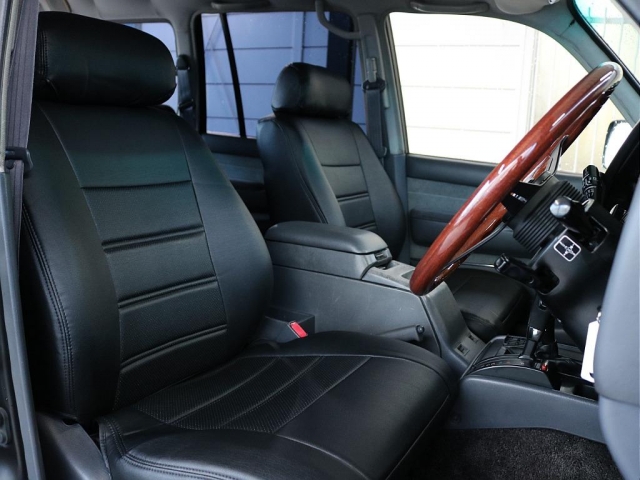 Toyota Land Cruiser 80 2