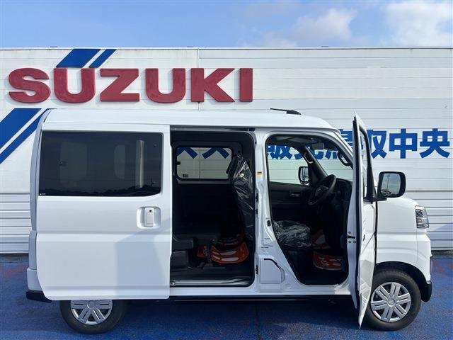 Daihatsu Atrai 5