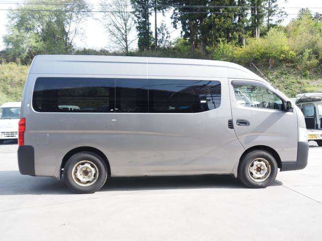 Nissan NV350 Caravan 4