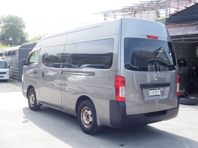 Nissan NV350 Caravan 7