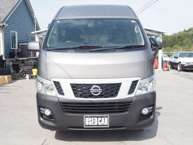 Nissan NV350 Caravan 10