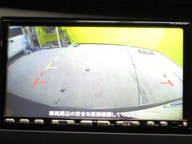 Nissan Serena 11