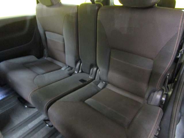Nissan Serena 7
