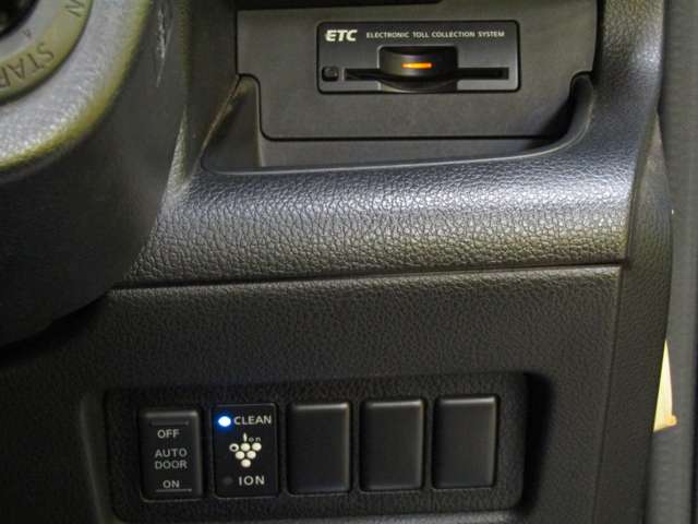 Nissan Serena 9