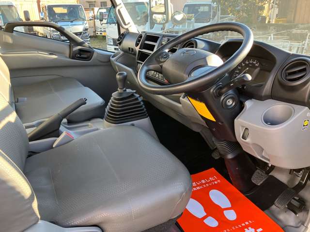 Hino Dutro 2