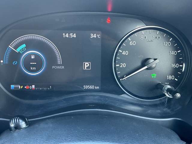 Nissan Kicks 10
